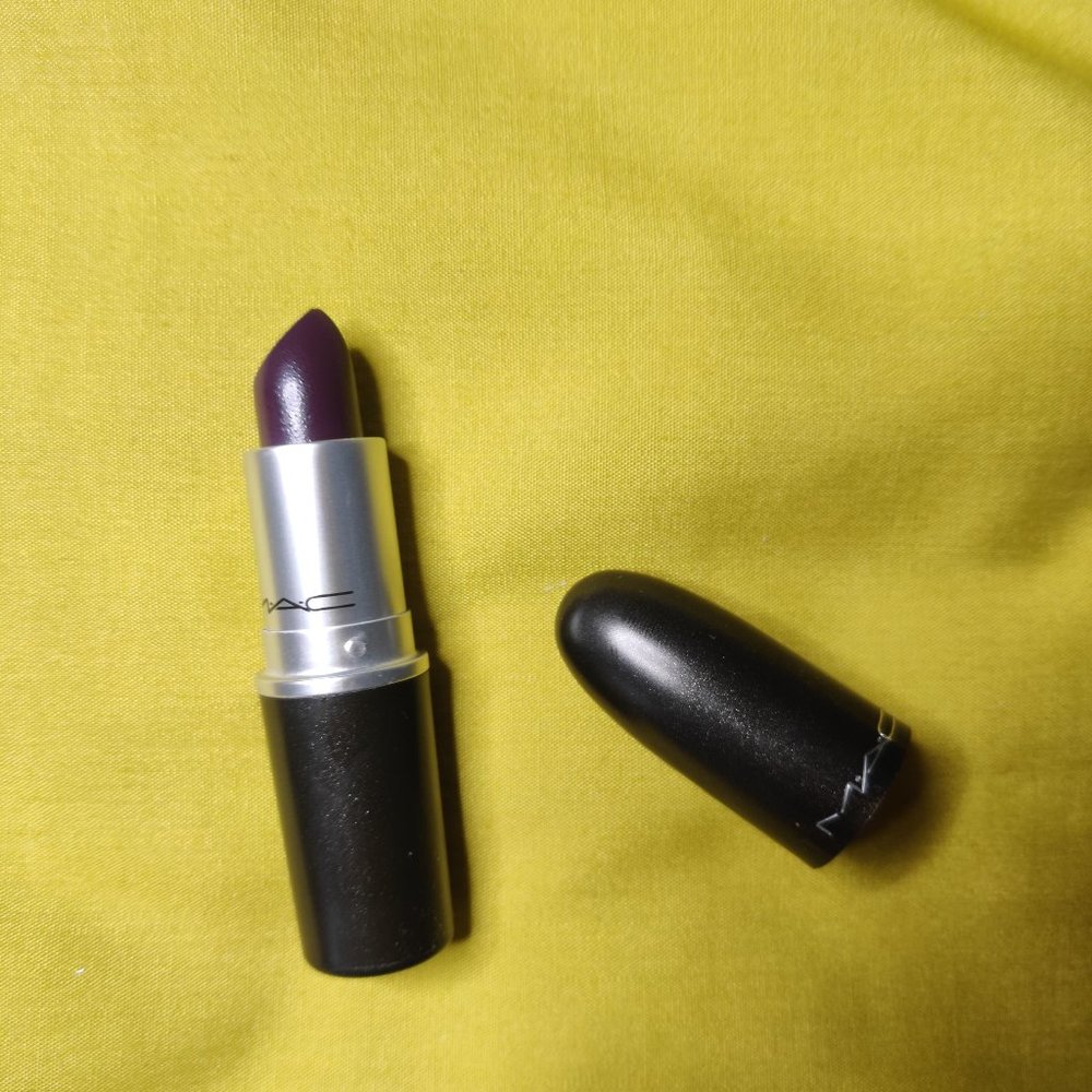 MAC Satin Lipstick